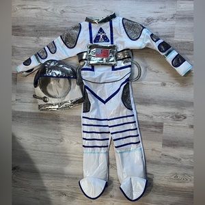 Astronaut Halloween costume size 5-6 years